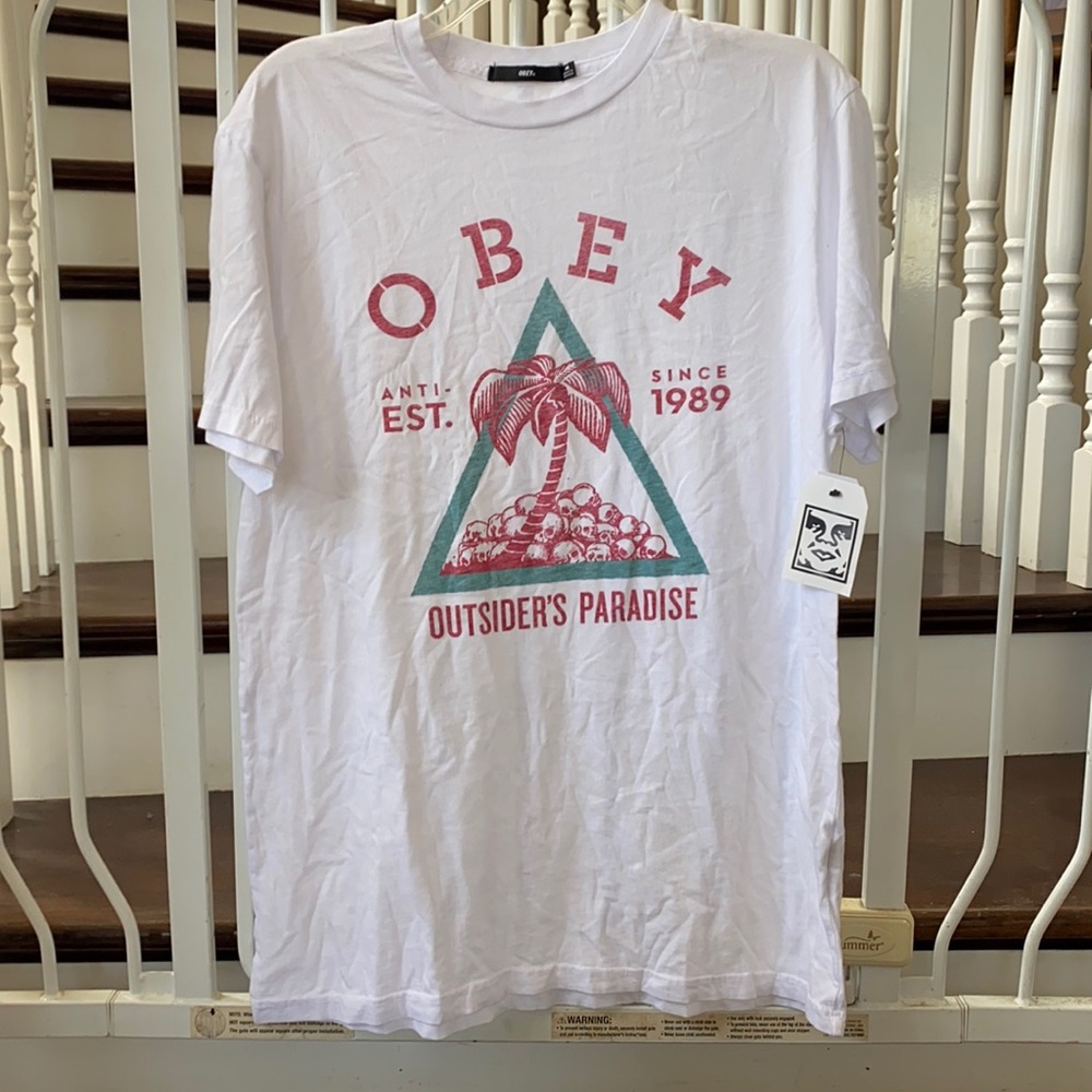 Obey tshirt